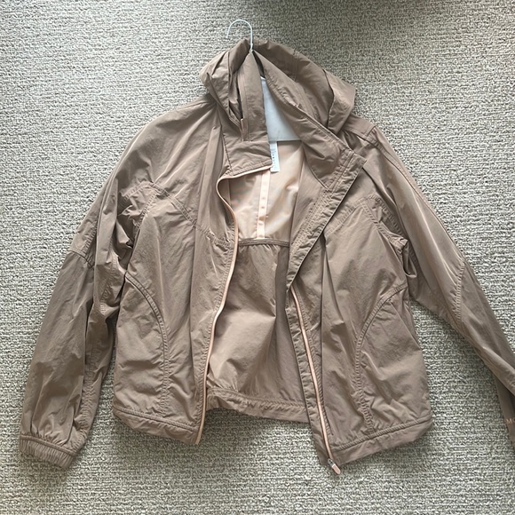 lululemon jacket - Picture 1 of 2